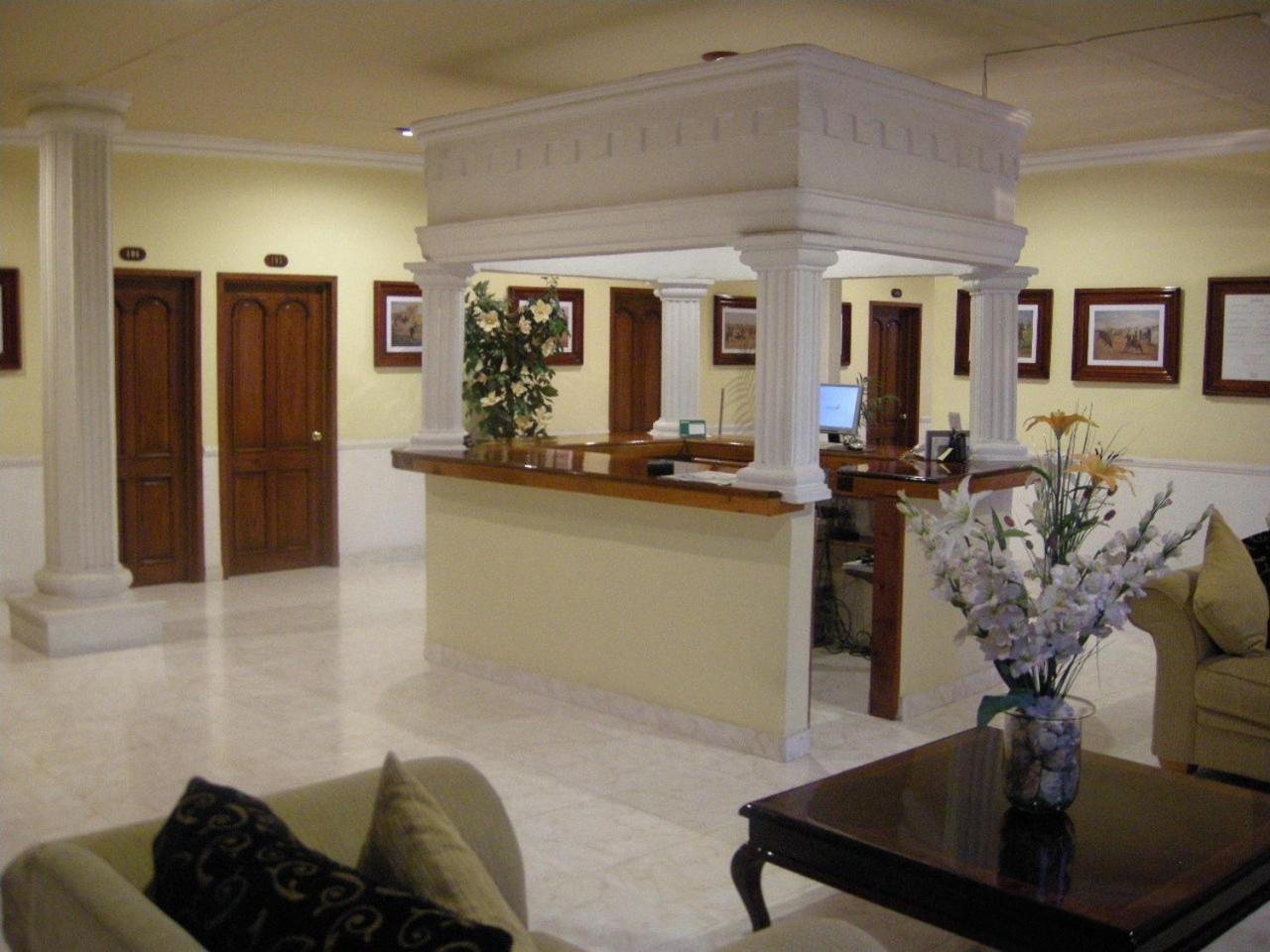 Scala Hotel Лагос де Морено Екстериор снимка